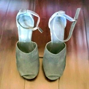 BCBG MaxAzria High Heels